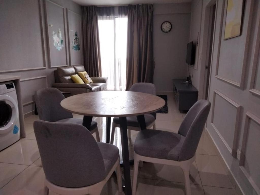 Host Assist Homestay By Ha I-City Shah Alam Esterno foto